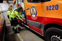 Hospitalizada una mujer tras ser agredida para robarle el bolso en Batán