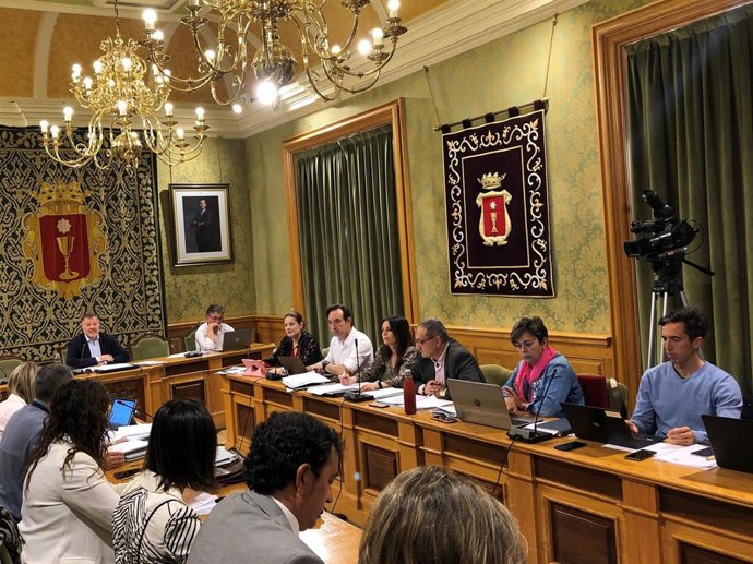 Pleno en el Ayuntamiento de Cuenca.
