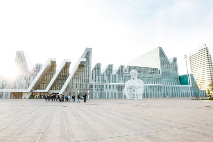 Archivo - Exterior del Palacio de Congresos de Zaragoza.