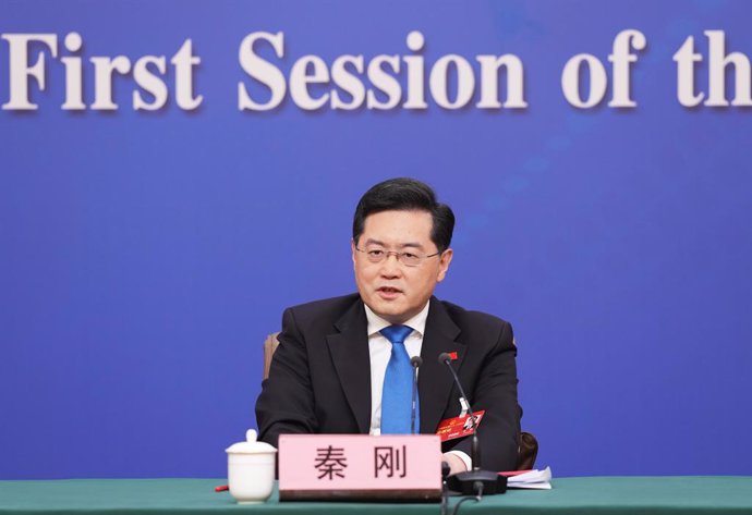 Archivo - BEIJING, March 7, 2023  -- Chinese Foreign Minister Qin Gang attends a press conference on China's foreign policy and foreign relations on the sidelines of the first session of the 14th National People's Congress (NPC) in Beijing, capital of C