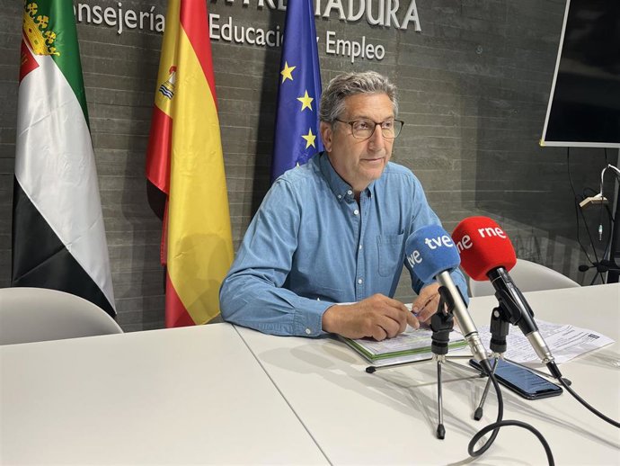 El secretario general de Empleo, Javier Luna, valora los datos de la EPA