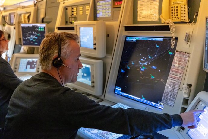 Archivo - Centro de control de gestión de tráfico aéreo de Enaire en Barcelona