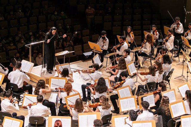 Archivo - Orquesta EOS durante un concierto en el Auditorio.