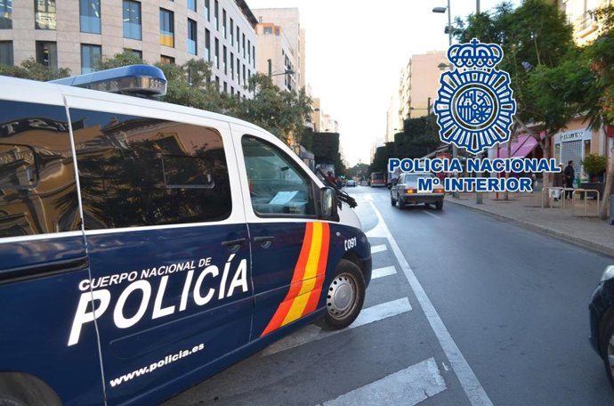 Camioneta de la Policía Nacional