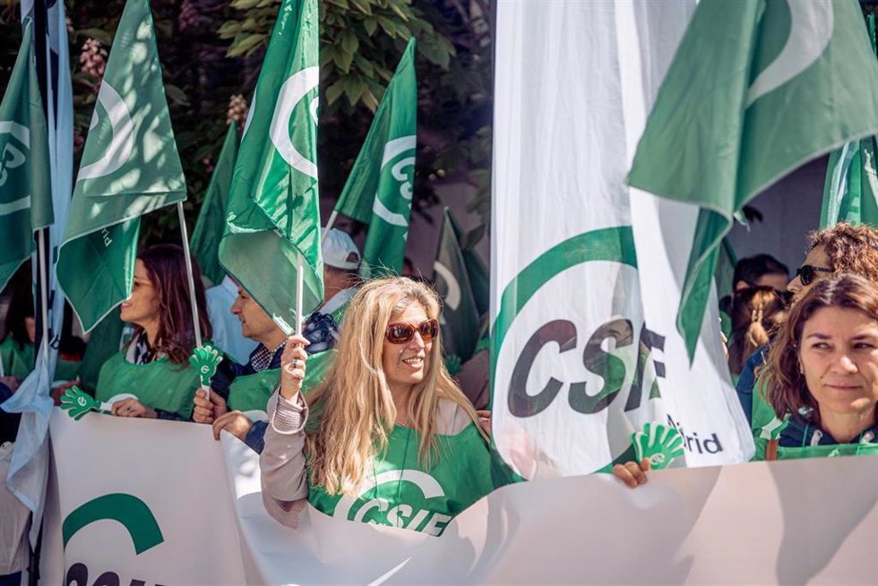 Manifestantes durante una concentración convocada por CSIF, en una imagen de archivo.