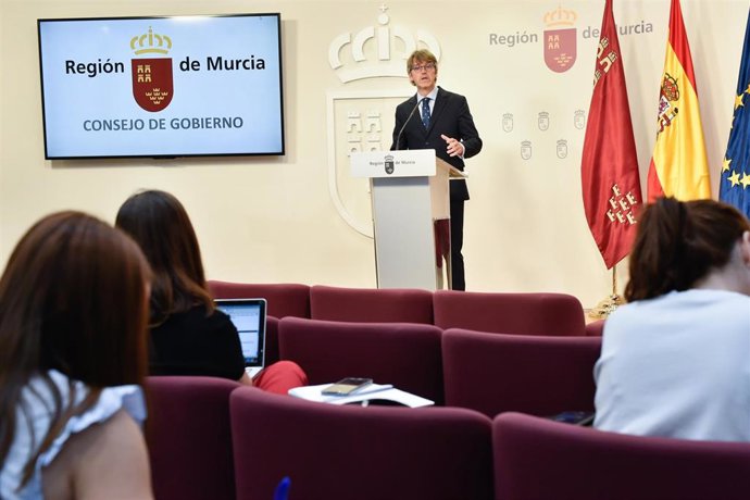 El consejero de Economía, Hacienda, Fondos Europeos y Administración Digital, Luis Alberto Marín