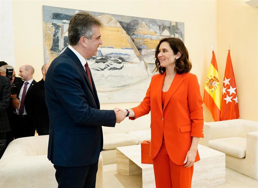 La Presidenta De La Comunidad De Madrid, Isabel Díaz Ayuso, Se Reúne Con El Ministro De Asuntos Exteriores De Israel, Eli Cohen.