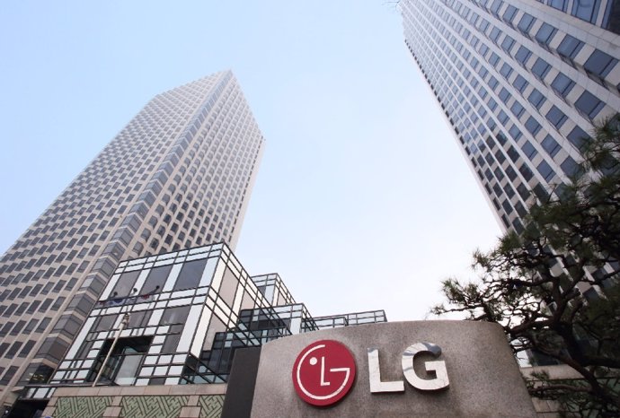 Las "Torres gemelas" de LG en el distrito financiero de Yeoiudo, Seúl.