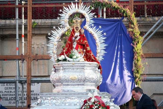 Archivo - Traslado de la Virgen de la Cabeza para la ofrenda floral.