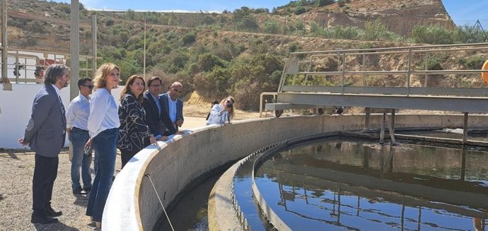 Crespo realiza una visita técnica a la EDAR de Balerma, en El Ejido (Almería)