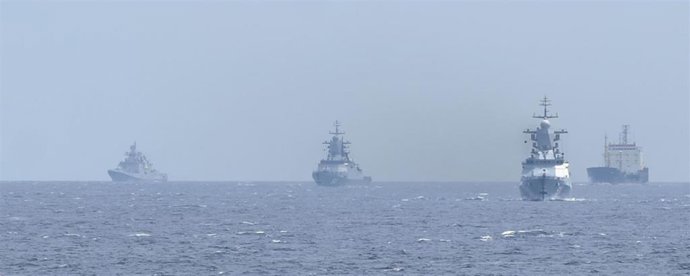 Agrupación rusa monitorizada por dos buques de la Armada