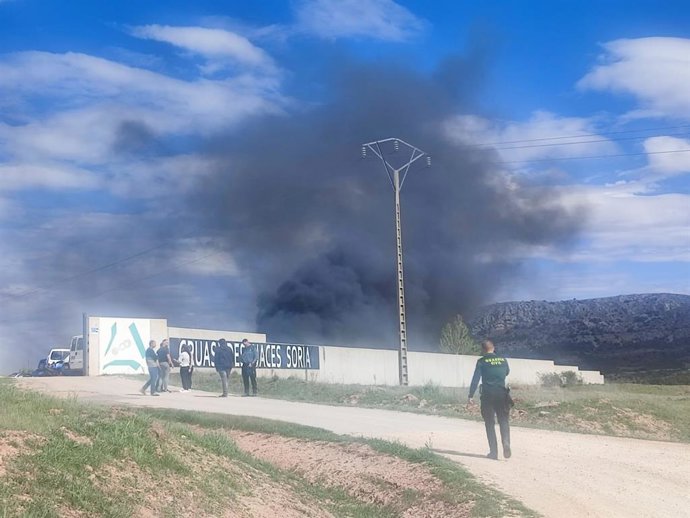Incendio en el desguace de Frentes (Soria)