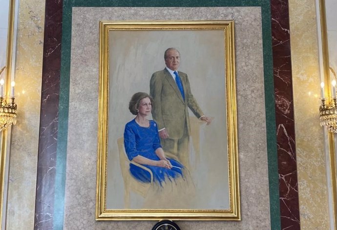 Retrato de Juan Carlos I y Sofía en el Congreso.