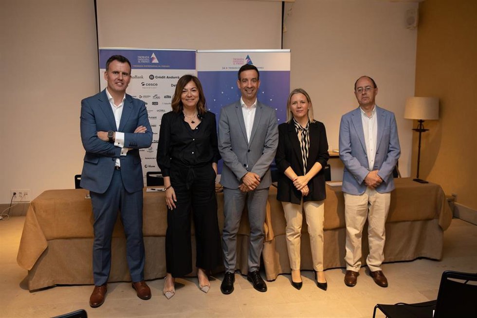 Miembros de la junta de la Trobada Empresarial al Pirineu durante la presentación de la 34 edición
