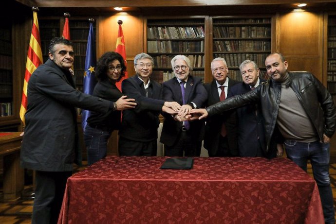 El presidente de Foment del Treball Josep Sánchez Llibre, el presidente de la UPM y vicepresidente de Foment del Treball, Jaume Roura, el secretario general de CC.OO. De Catalunya Javier Pacheco, entre otros