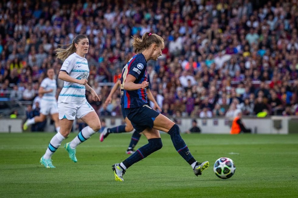 La jugadora del Bara Femení Caroline Graham Hansen en el partido contra el Chelsea en el Spotify Camp Nou, correspondiente a la vuelta de semifinales de la Liga de Campeones femenina
