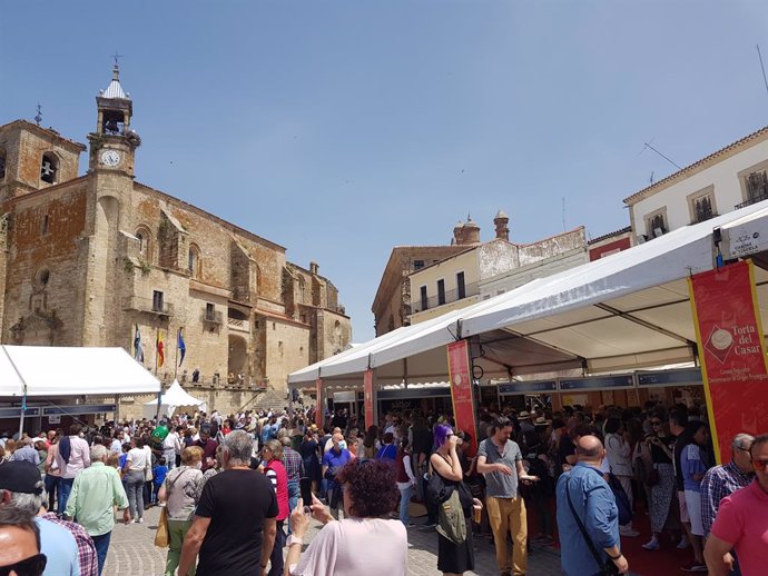 La D.O.P Torta del Casar acude a la Feria del Queso de Trujillo, donde participa con degustaciones y sorteos