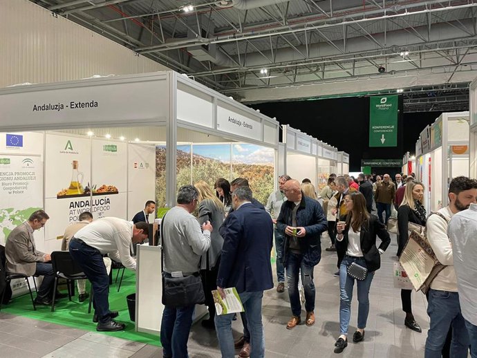 Foto Y Nota De Prensa: La Junta Amplía Mercado Al Agroalimentario Andaluz En Polonia, Donde Las Ventas Alimentarias Avanzan Hasta La Cifra Récord De 332 Millones