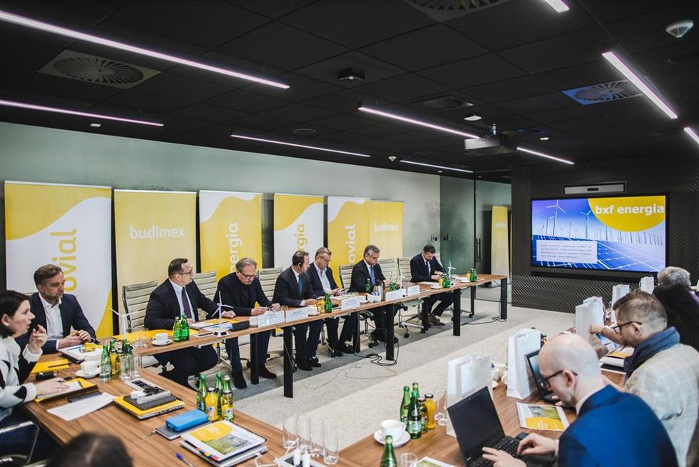 Ferrovial y Budimex constituyen BXF Energía