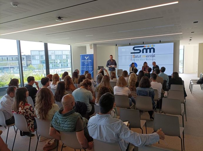 La consellera de Salud y Consumo, Patricia Gómez, participa en  la inauguración del programa Sport2Live.