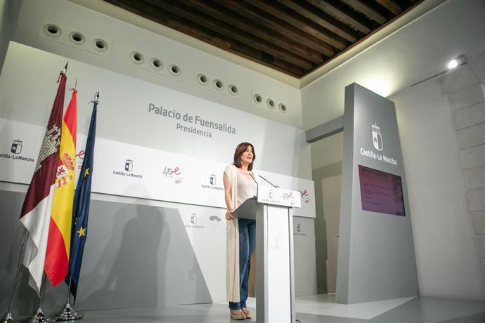 La consejera de Igualdad y portavoz del Gobierno regional, Blanca Fernández, en rueda de prensa.