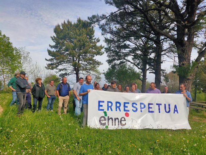 EHNE y pastores de Gipuzkoa pide "respeto" a la ciudadanía en los lugares en los que realizan su actividad