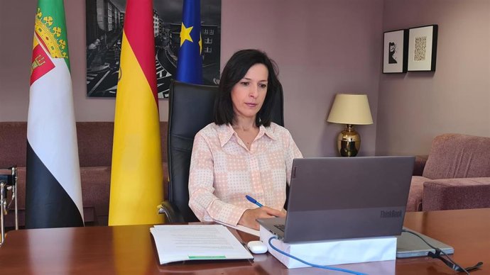 La consejera de Educación y Empleo, Esther Gutiérrez