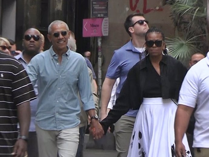 BARACK OBAMA Y MICHELLE OBAMA POR LAS CALLES DE BARCELONA