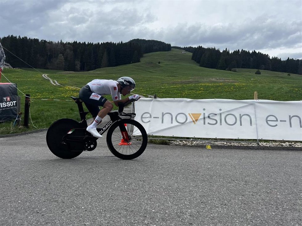 El español Juan Ayuso (UAE Team Emirates) en la CRI del Tour de Romandía 2023