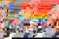 PSOE proyecta en la Plaza de la Luna una 'Casa Arcoíris' que albergará un centro LGTBI con museo y espacio sanitario