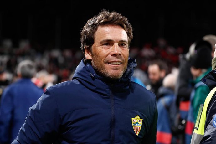 Archivo - Joan Francesc Ferrer "Rubi", head coach of UD Almeria, looks on during the spanish league, La Liga Santander, football match played between Rayo Vallecano and UD Almeria at Estadio def Vallecas on February 06, 2023, in Madrid, Spain.