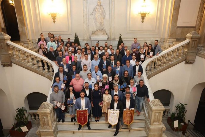 'Gala De Los 1' De Reconocimiento A Los Artistas Falleros