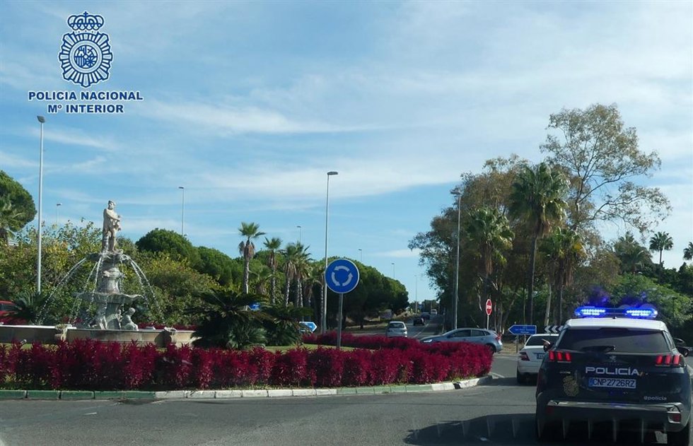 Vehículo de l aPolicía Nacional en Estepona