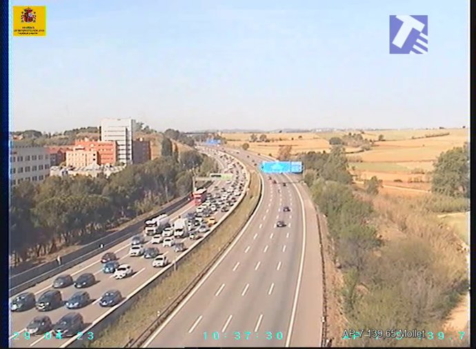 Imagen de un tramo de la AP-7 en la operación salida por el fin de semana largo del 1 de mayo en Catalunya