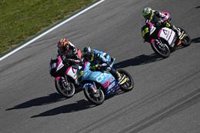 Acosta partirá segundo en Moto2 y Ortolá y Muñoz saldrán en primera fila en Moto3