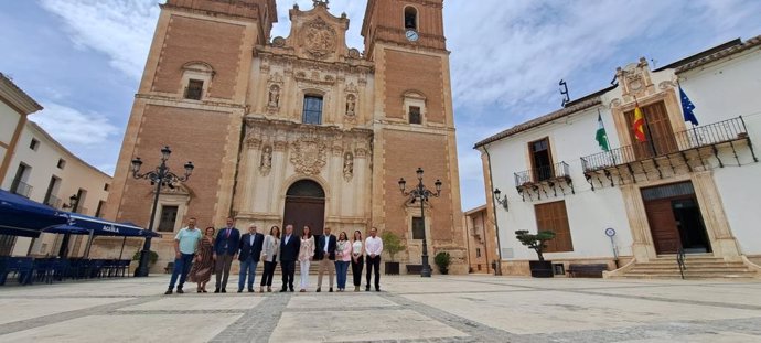 Carmen Crespo realiza una visita institucional al municipio de Vélez-Rubio