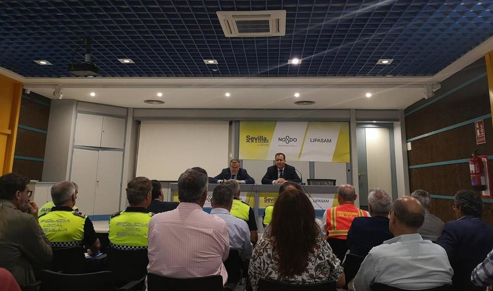 Reunión diaria del Cecop de la Feria de Abril de 2023