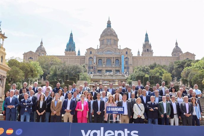 Presentación de las 71 candidaturas con las que Valents se presenta a las elecciones municipales del 28 de mayo