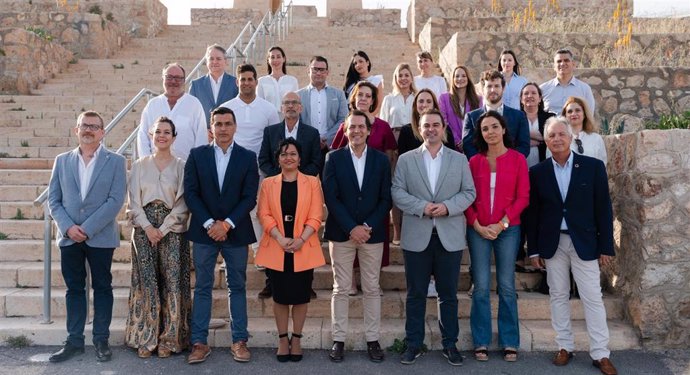 La candidatura al completo de Ciudadanos Almería presenta el lema de campaña