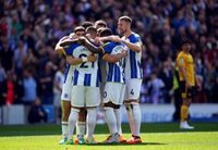 El Brighton golea al Wolverhampton y aún persigue los puestos europeos