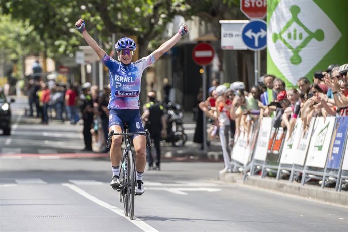 Claire Steels, brillante vencedora de la 4 edición de la reVolta