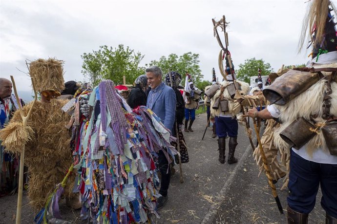 El vicepresidente y consejero Cultura, Pablo Zuloaga, en el I Encuentro Internacional de Mascaradas