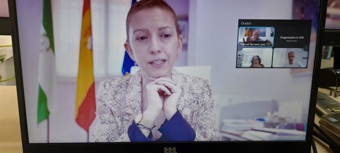 El profesorado recibe formación para fomentar el emprendimiento entre las mujeres más jóvenes