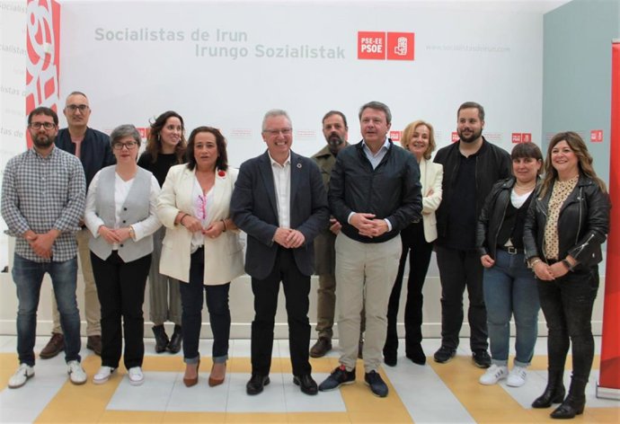 El candidato del PSE a diputado general de Gipuzkoa, José Ignacio Asensio, en la presentación de la candidatura de la circunscripción del Bidasoa Oiartzun en Irun