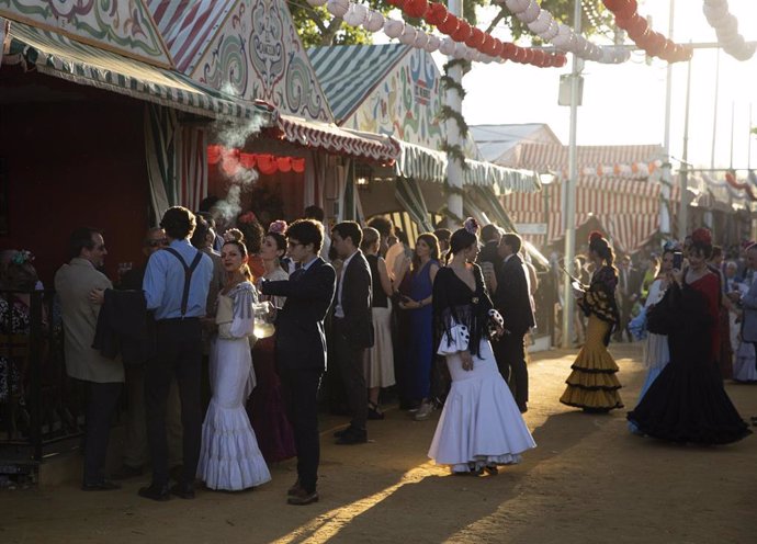 Flamencas en la feria, archivo 