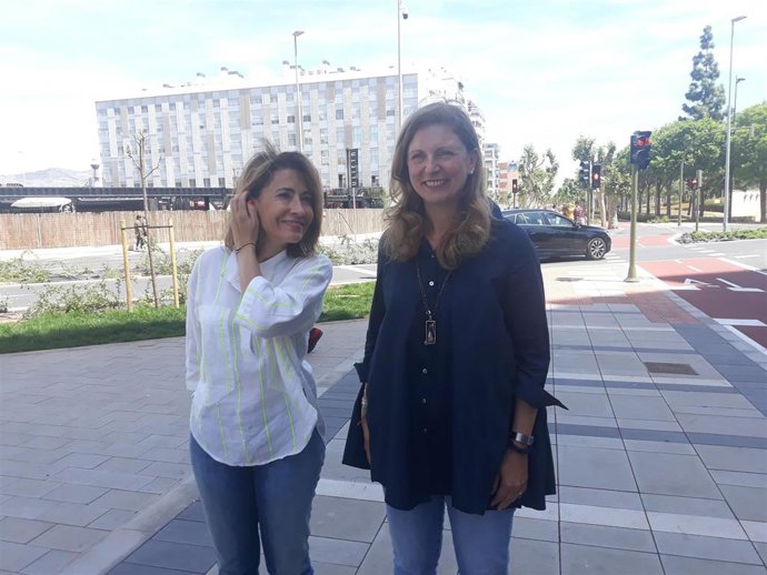 La ministra Raquel Sánchez junto a Amparo Marco