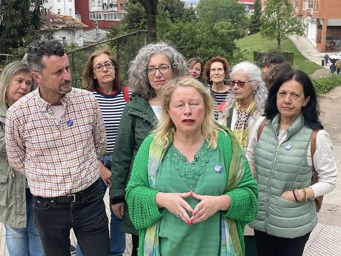 Belén Suárez Prieto, en el centro