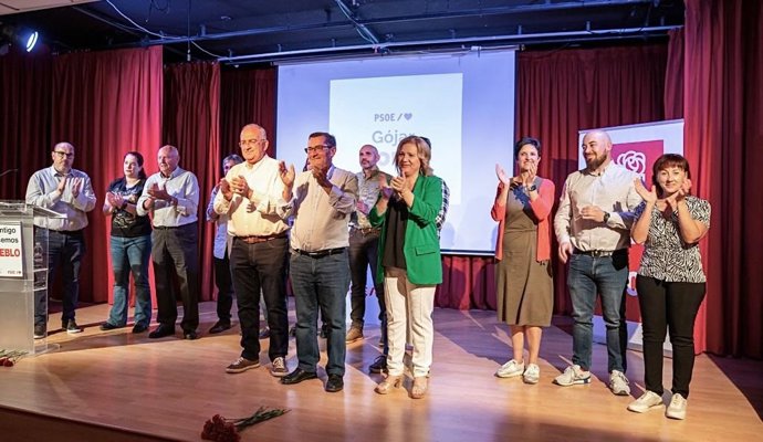 El secretario general del PSOE de Granada, Pepe Entrena, en la presentación de la candidatura de Joaquín Prieto en Gójar