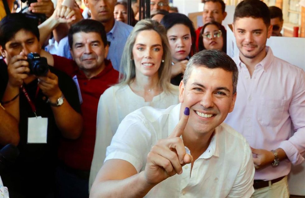 El candidato a presidente de Paraguay por la Asociación Nacional Republicana (ANR) -más conocido como el Partido Colorado-, Santiago Peña