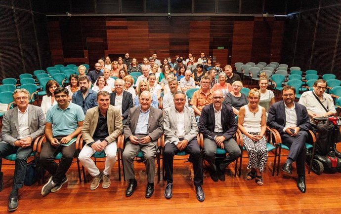 Archivo - CaixaBank y Fundación Caja Rioja apoyan los proyectos sociales de 20 asociaciones riojanas